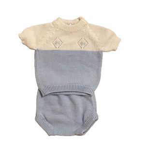 Vintage Carriage Boutiques by friedknit creation, 3-6 months in Blue and White.